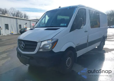 2016 Mercedes-Benz Sprinter 2500 Normal Roof из США, поврежденный, VIN WD4PE7CD3GP249665